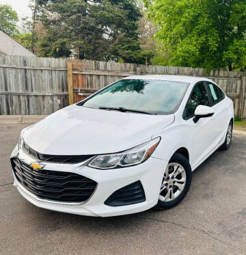 2019 Chevrolet Cruze for sale at GoldenGate Auto Sales LLC in Crystal MN