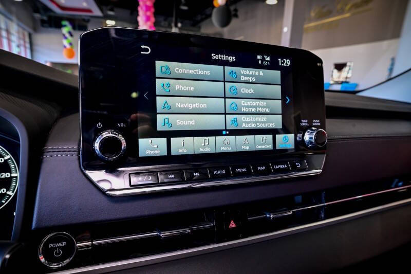 2023 Mitsubishi Outlander PHEV 40th Anniversary