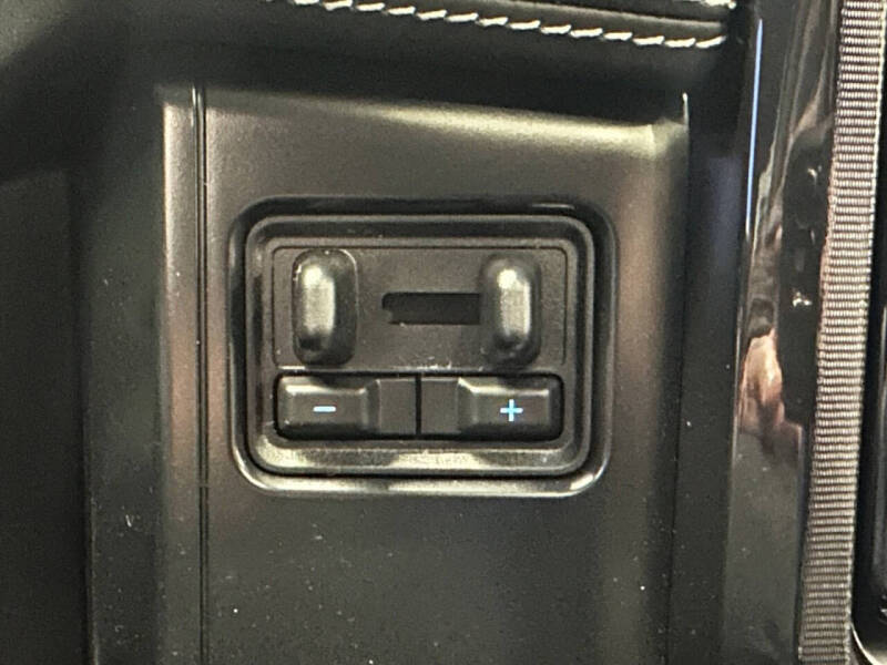 2023 Ford F-150 Lightning XLT