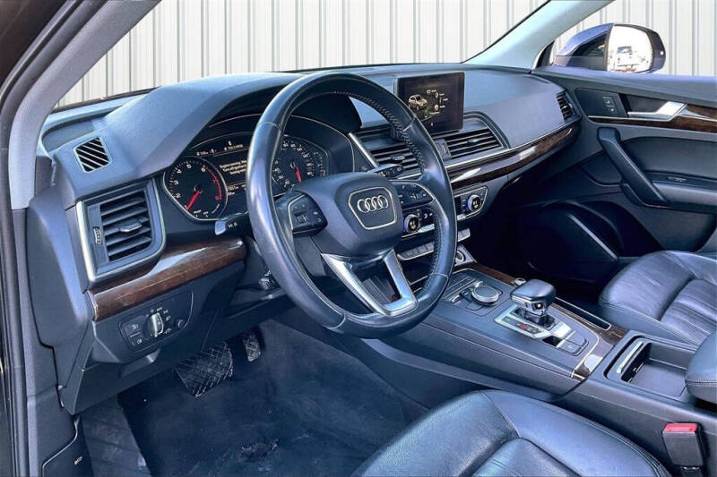 2019 Audi Q5 quattro Premium 45 TFSI