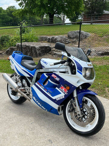 1992 Suzuki GSXR for sale at HIGHWAY 12 MOTORSPORTS in Nashville TN