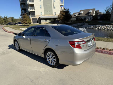 2013 Toyota Camry Hybrid XLE