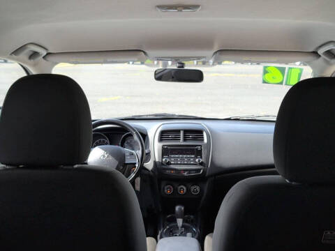 2016 Mitsubishi Outlander Sport 2.4 ES