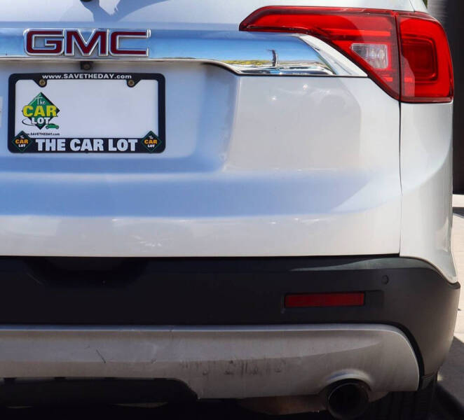 2018 GMC Acadia SLE-2