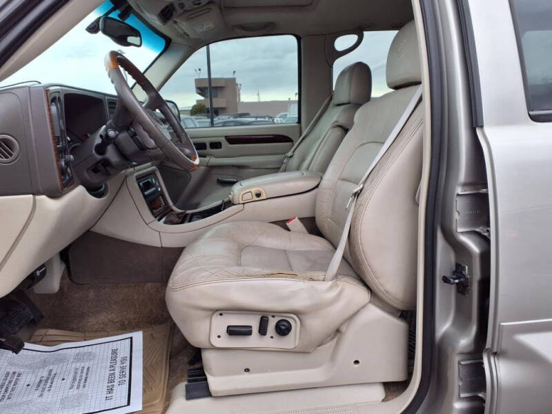 2002 Cadillac Escalade