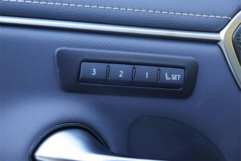 2025 Lexus ES 350 F SPORT Handling