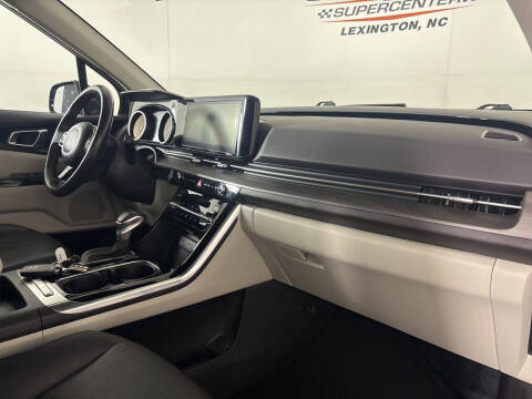 2024 Kia Carnival EX