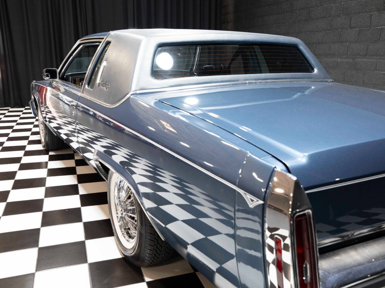 1985 Cadillac Fleetwood Brougham 21