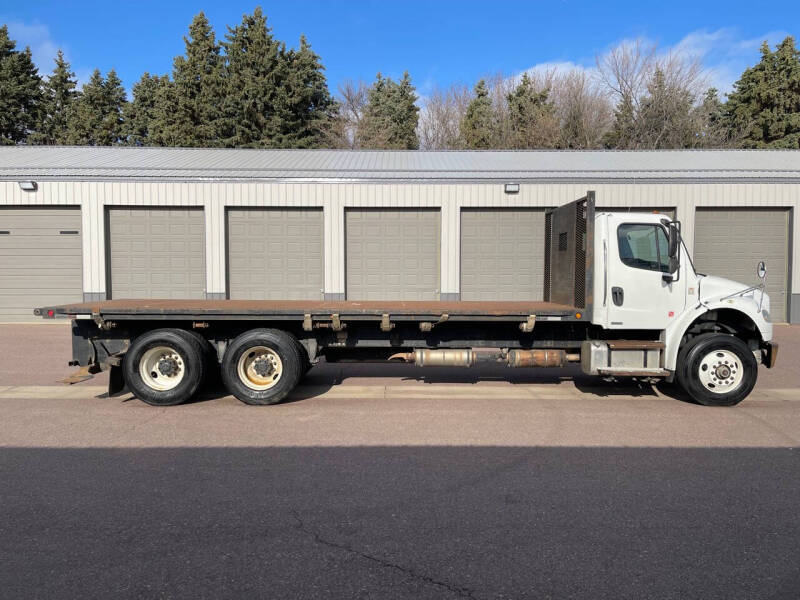 2012 Freightliner Business class M2