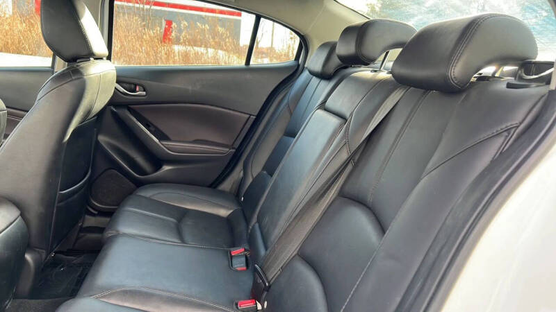 2018 Mazda MAZDA3 Touring