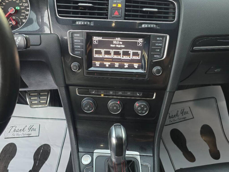 2015 Volkswagen Golf GTI SE