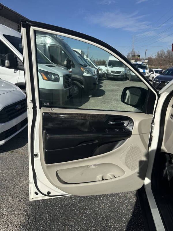 2011 Dodge Grand Caravan C/V