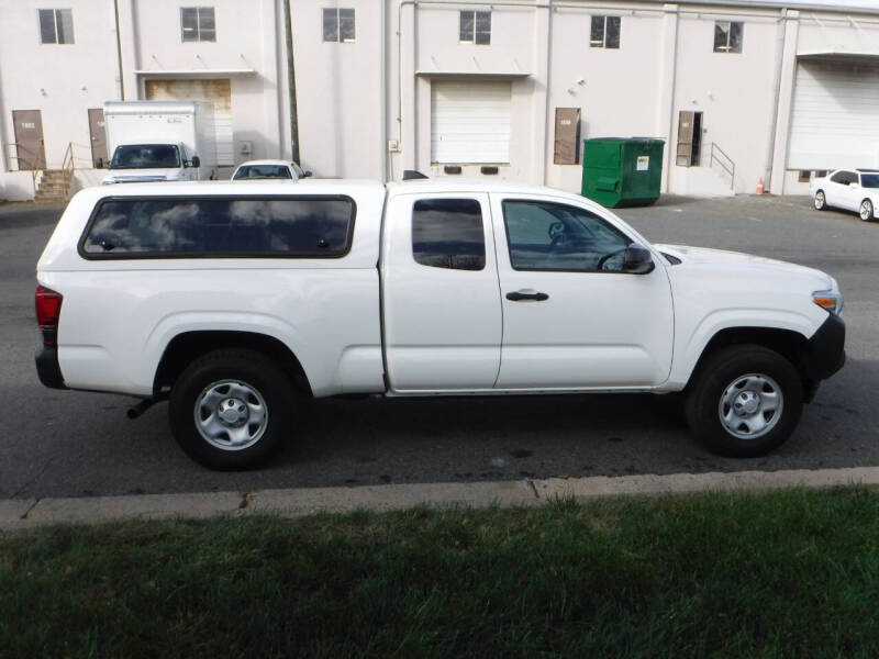 2021 Toyota Tacoma SR photo 7