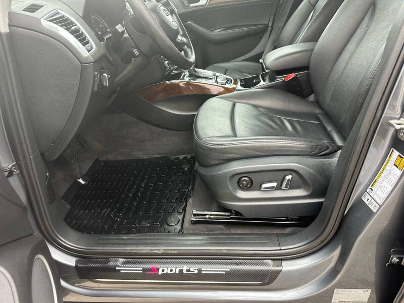 2015 Audi Q5 2.0T quattro Premium Plus