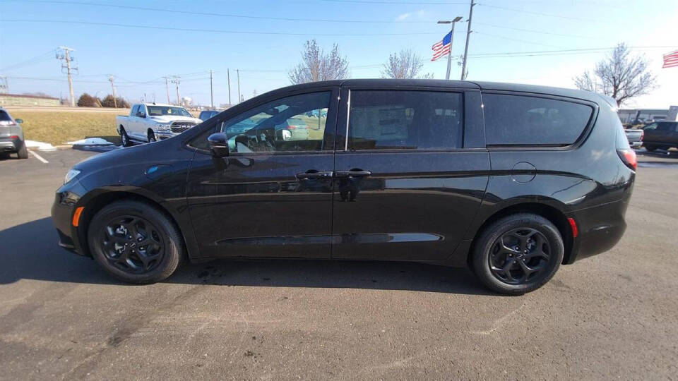 2024 Chrysler Pacifica Plug-In Hybrid for sale at Victoria Auto Sales in Victoria, MN