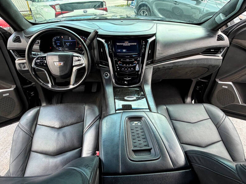 2016 Cadillac Escalade Platinum