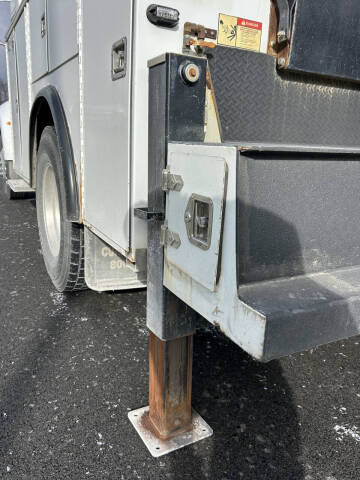 2006 Peterbilt 335 Mechanic's Truck