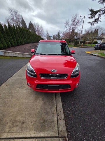 2013 Kia Soul +