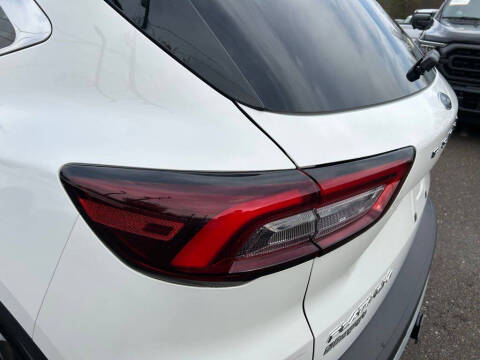 2023 Ford Escape Platinum