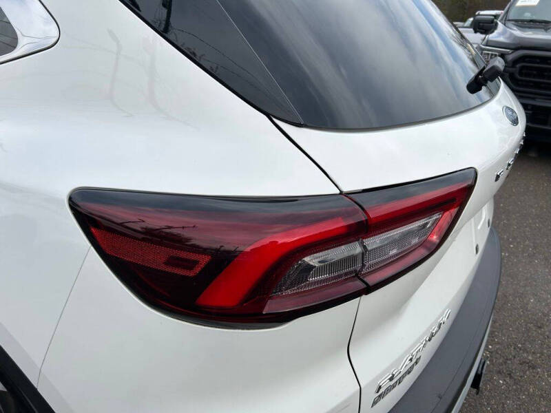 2023 Ford Escape Platinum