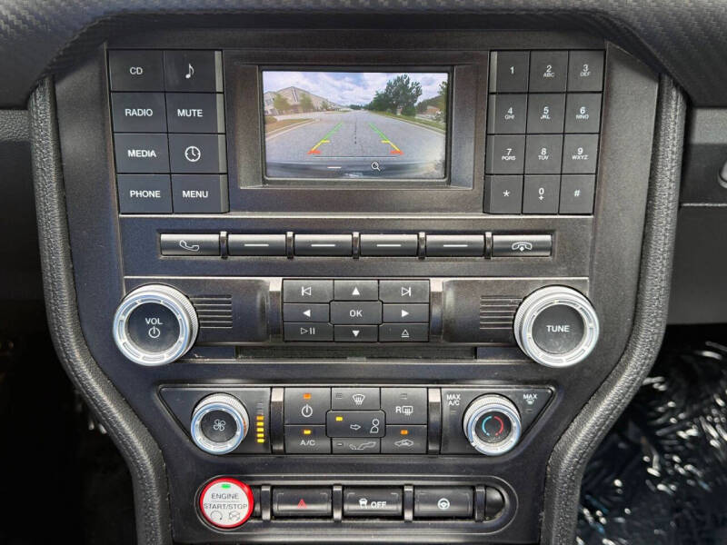 2016 Ford Mustang V6