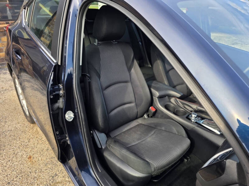 2015 Mazda MAZDA3 i Touring