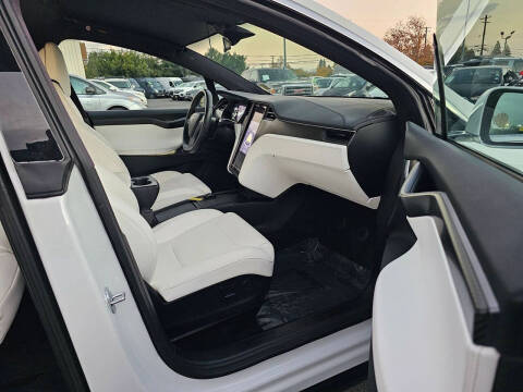 2018 Tesla Model X 75D