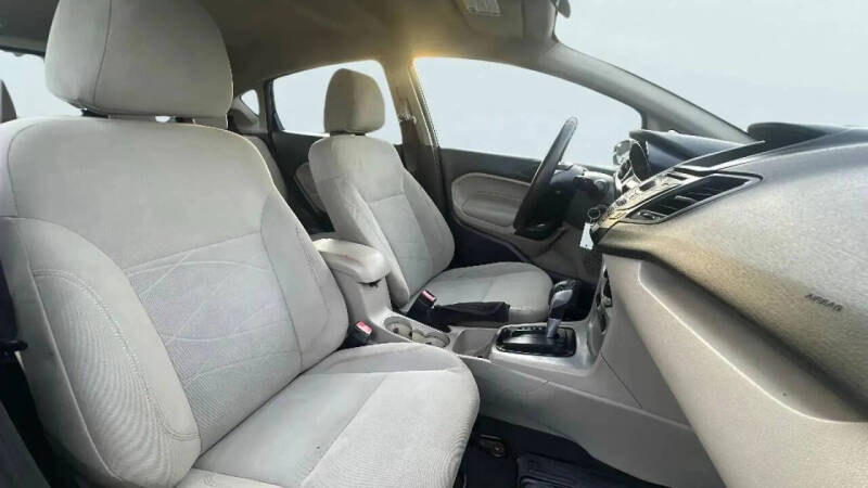 2015 Ford Fiesta SE