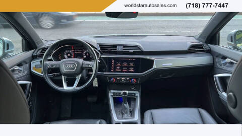 2022 Audi Q3 quattro Premium Plus 40 TFSI