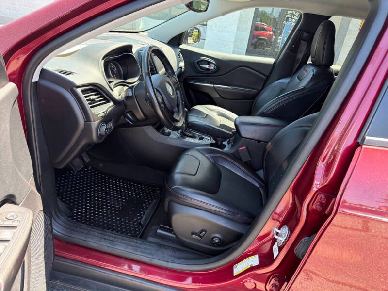 2020 Jeep Cherokee Trailhawk