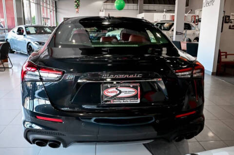 2022 Maserati Ghibli Modena Q4