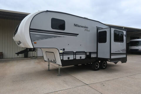 2019 Winnebago Minnie Plus 25RKS