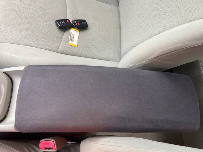 2010 Toyota Prius IV