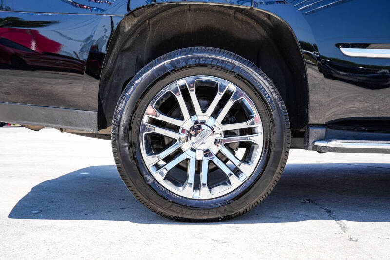 2016 Cadillac Escalade Standard