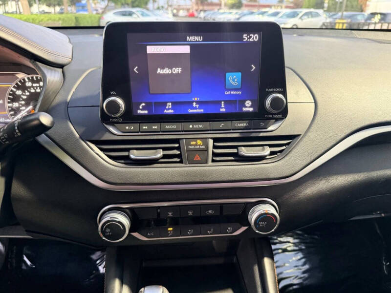 2021 Nissan Altima 2.5 SR