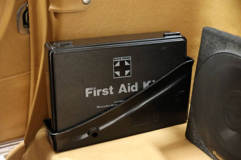 1984 Mercedes-Benz 380-Class 380 SL