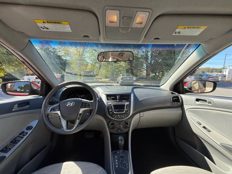 2016 Hyundai Accent SE