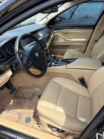 2012 BMW 5 Series 528i