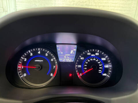 2012 Hyundai Accent SE