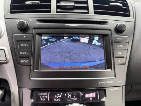 2013 Toyota Prius v Three