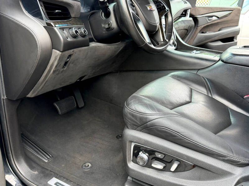 2016 Cadillac Escalade Platinum