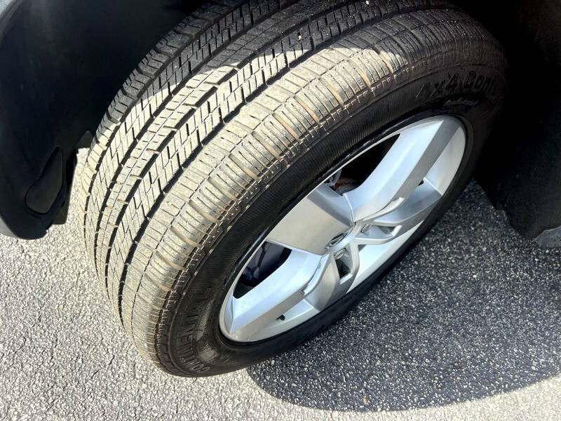 2011 Volkswagen Touareg Hybrid