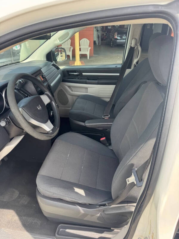 2009 Dodge Grand Caravan SE