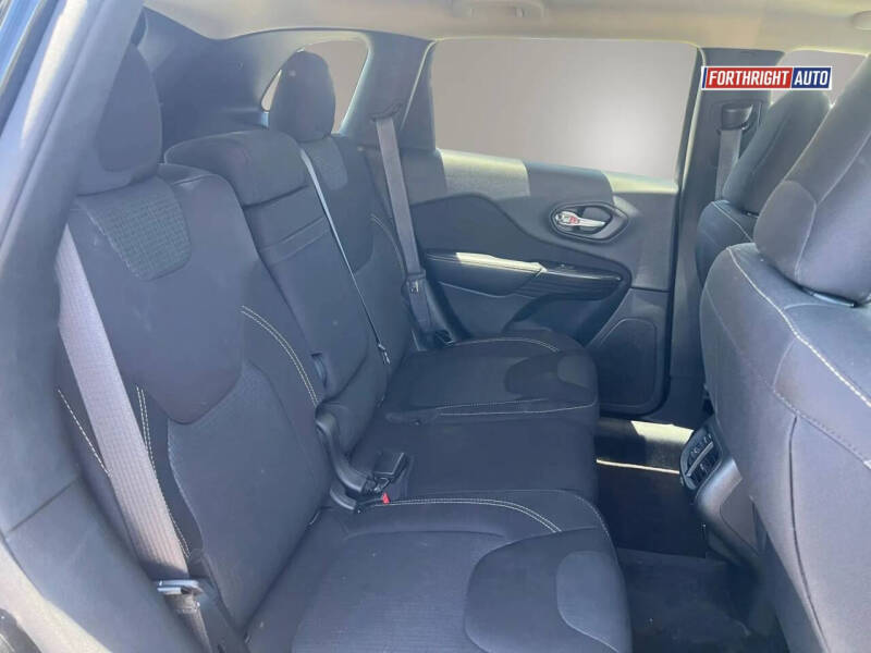 2016 Jeep Cherokee