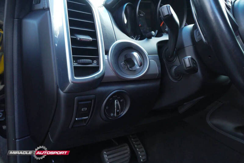 2018 Porsche Cayenne GTS