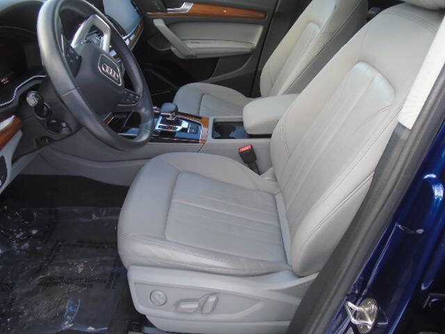 2023 Audi Q5 quattro Premium Plus 40 TFSI