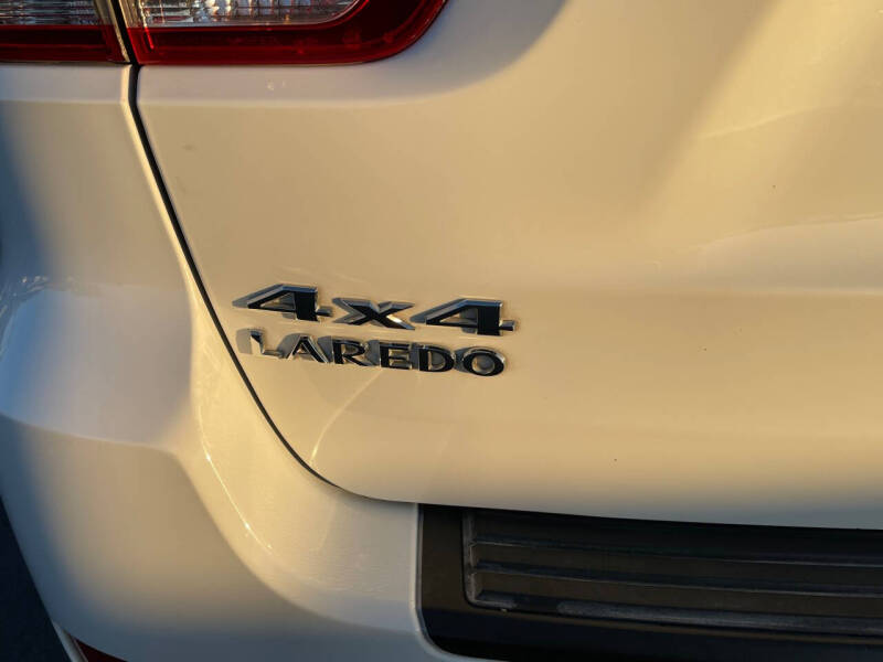 2013 Jeep Grand Cherokee Laredo