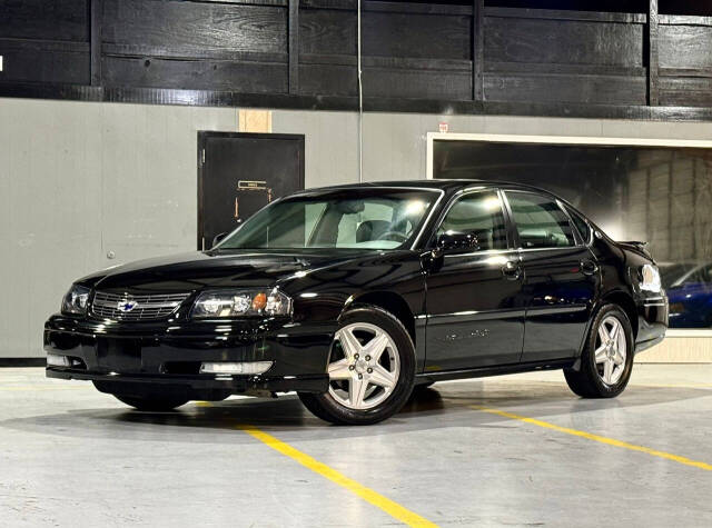 2004 Chevrolet Impala for sale at Carnival Car Company in Victoria, TX