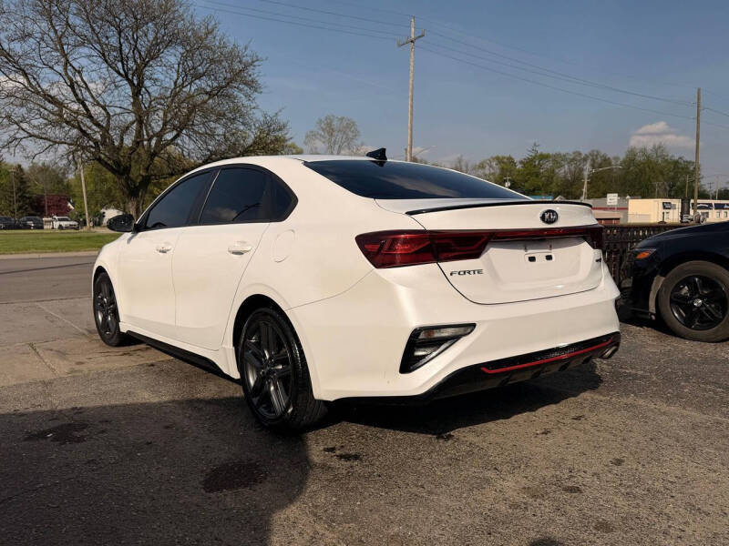 2021 Kia Forte GT Line