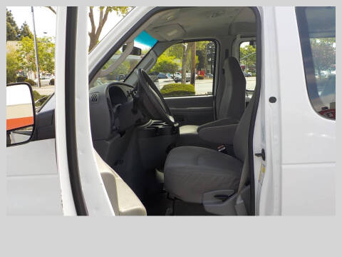 2006 Ford E-Series E-350 SD XL